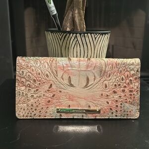 Brahmin wallet